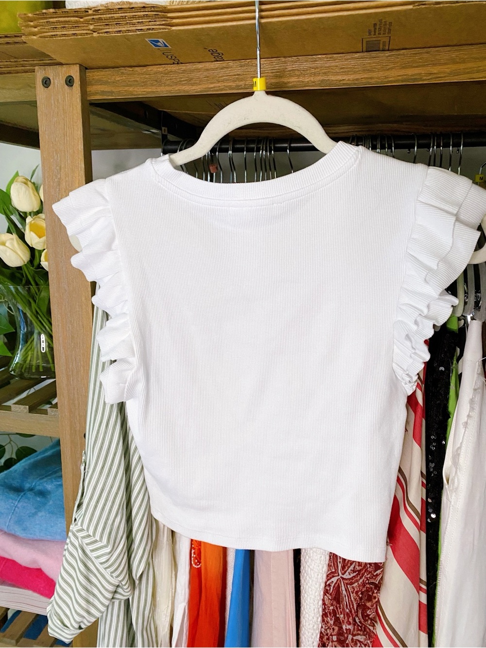 ZARA Ribbed White Ruffle Sleeve Crop Top! 🐚 - Picture 9 of 13
